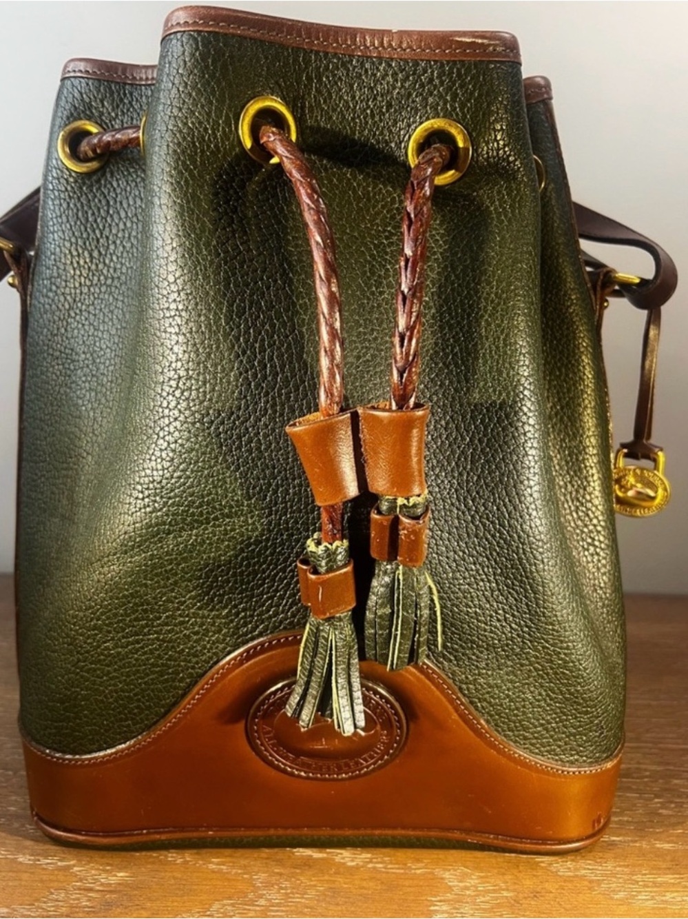 Vintage Dooney & Bourke Green AWL Drawstring Duck Bag Florentine Trim USA - Picture 2 of 14